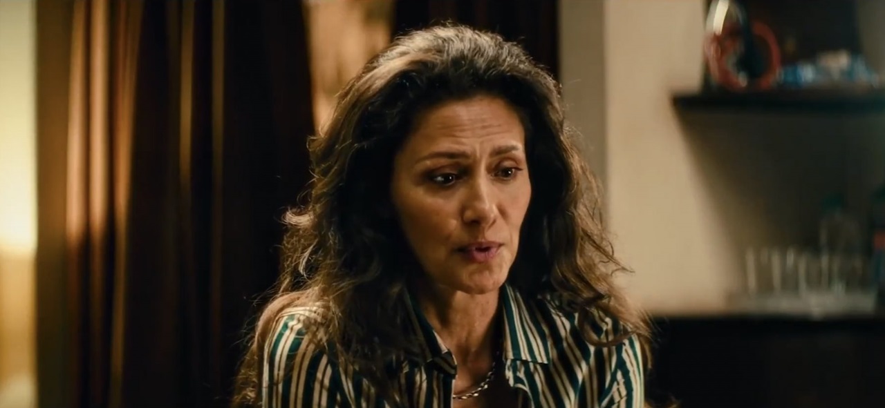 Elza (Maria Fernanda Cândido) in The Secret Agent.