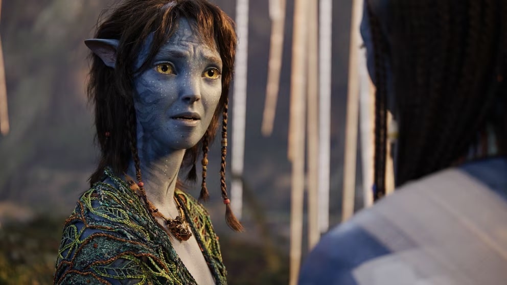 Kiri (Sigourney Weaver) in Avatar: Fire and Ash