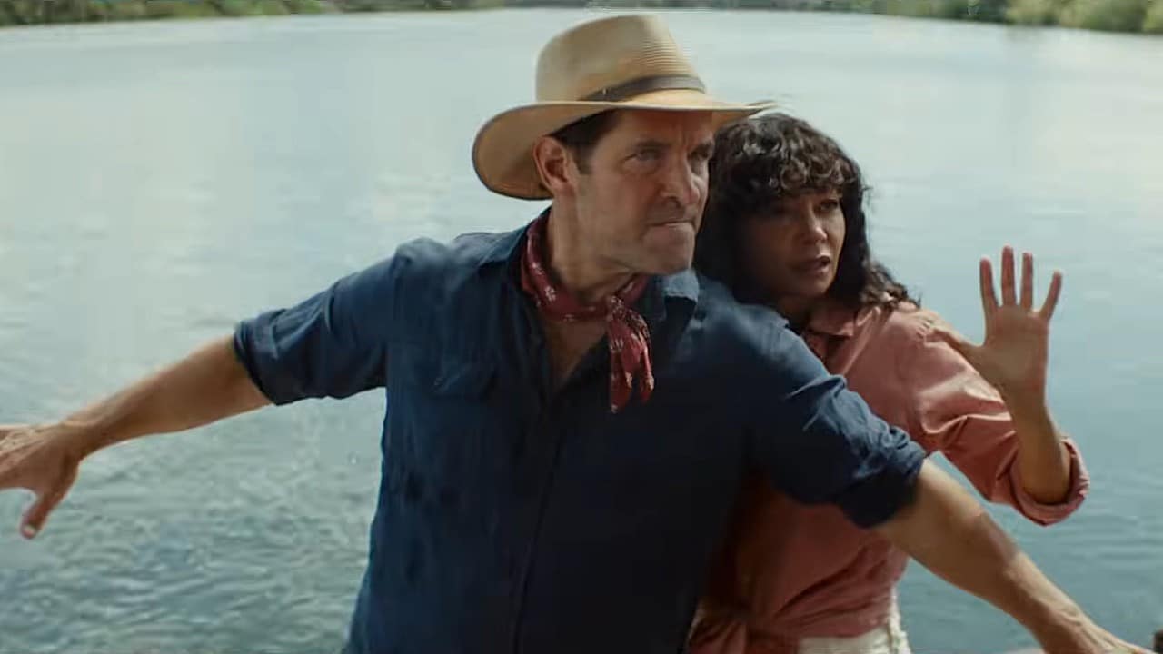 Ronald (Paul Rudd) and Claire (Thandiwe Newton) acting in their own version of Anaconda.