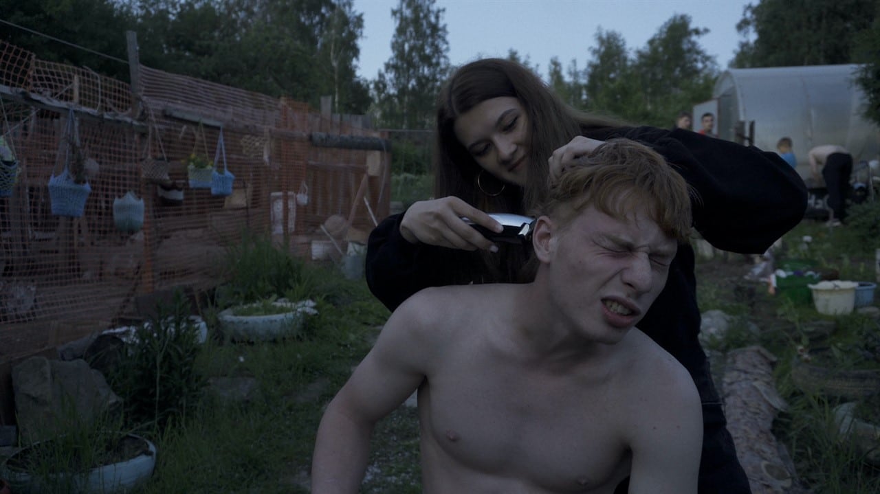 One of the young conscripted students gets a head shave in the film Mr Nobody Against Putin.